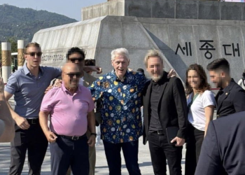 빌 클린턴 극비방한? 서울 목격담 속속 … ‘대선’, ‘MBK 김병주’ 등 음모론 ‘솔솔’