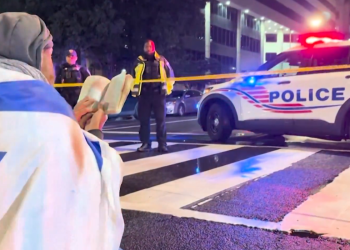 워싱턴 이스라엘 대사관 직원 2명 피격 사망 …”‘팔레스타인 해방’ 외쳐”