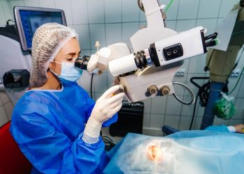 “라식 수술이 인생 망쳐”…합병증 앓던 미 남성, 극단 선택