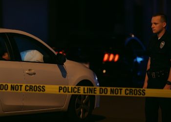 LA 거리 새벽 총격, 차량 안 유혈낭자 여성 시신