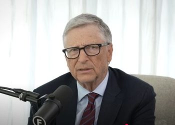 [화제] “부자로 죽지 않을 것” … 게이츠, 20년내 전 재산 2000억 달러 기부 선언