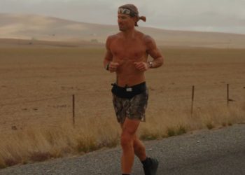 “어머니를 위해”… 35일 달려 3800㎞ 대륙횡단