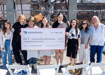도어대쉬, LA 산불 피해 음식점에 1만 달러 지원금 전달