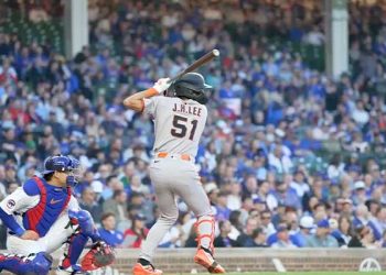 이정후, 22경기만에 시즌 4호포 … 컵스전 3안타 3타점