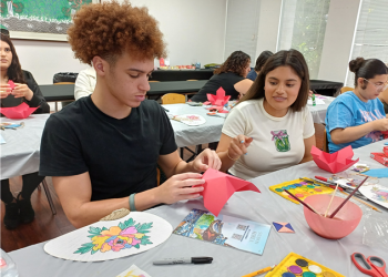 미 대학생들, LA한국교육원서 한국문화 직접 체험