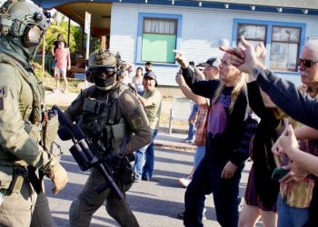 무장 ICE 요원들, 샌디에고 이탈리안 레스토랑 체인 본점 급습 … ‘트럼프식 대규모 추방’ 신호탄