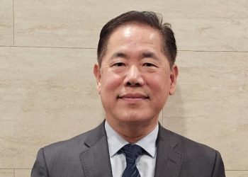 한인타운 시니어센터 제10대 회장에 이현옥 씨 선출…신임 이사진도 구성