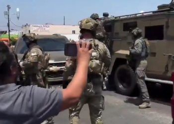 (2보)LA 전역서 동시다발 기습적 이민단속 … 다운타운 대형 한인의류업소들 타겟, 수십명 체포