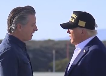 “캘리포니아주, 주방위군 동원 트럼프와 전면전 예고”