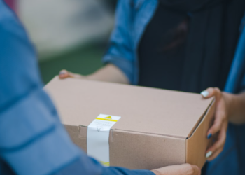 “무료 배송 사라진다”… 소비자도 관세 직격탄