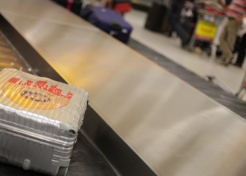 “이 스티커 붙여라” … 공항서 수하물 먼저 받는 꿀팁