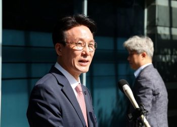 “김민석의 분신술” … 선거운동 중 칭화대 석사학위 취득