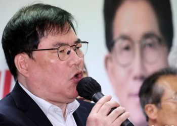 ‘대장동’ 김만배 징역 12년·유동규 7년 구형 … 이재명은?