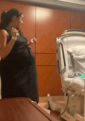 해리 왕자 부부, 병원서 댄스 무아지경 왜?…직접 영상 공개(영상)