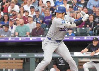 “우리는 오타니 시대에 산다” …미·일 통산 300호 홈런