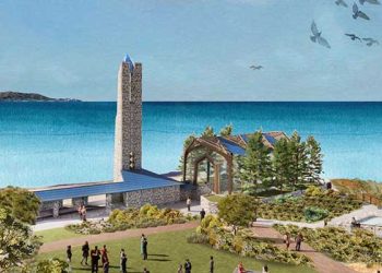 [화제] 팔로스버디스 명소 글래스 처치, 새 터전 찾는다