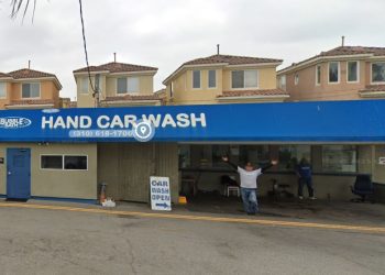 토랜스 카워시 노동자들 줄줄이 체포… 연방 ICE 불법 단속에 법적 대응