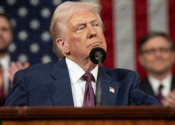 “글로벌경제 이번주 중대고비” …  트럼프, 최고 70% 관세 때린다