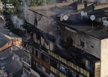 키에프 초토화 .. 미사일18발·드론 400여대 이틀 연속