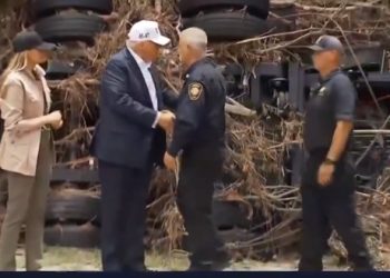 300명 사망·실종 텍사스 홍수, 관리들 대비 “헛점투성이”