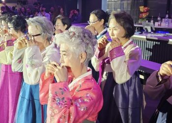 시니어센터 하모니카 앙상블, 베버리힐스 축제 공식초청