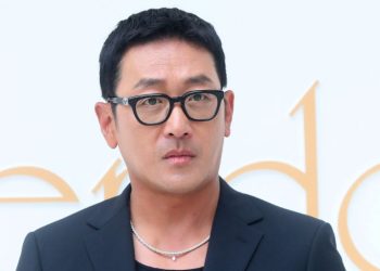 하정우, 팬 별명 “최음제”로…선넘은 댓글 뭇매