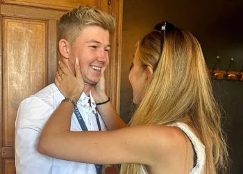 스티브 잡스 딸 결혼한다…엘튼 존 축가 등 초호화 결혼식