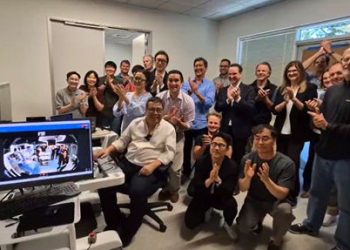 캘리포니아서 3000㎞ 원격 수술 성공 .. 그 뒤엔 ‘한국 기업’ 있었다