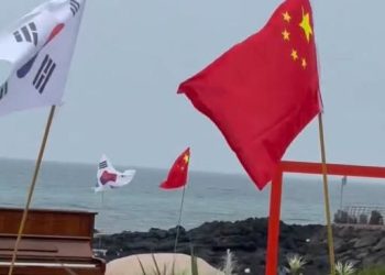 “제주가 중국 땅이냐”…우도 해변 오성홍기에 ‘분노’ 폭발