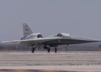 “뉴욕~런던 3시간대”…초음속 여객기 ‘X-59’ 팜데일서 시험