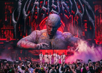 K팝 대세는 스트레이 키즈, 프랑스 콘서트에 12만명 운집