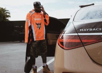 “연봉? 비트코인으로”…NFL스타, 2배 수익 ‘대박’