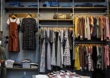 미국, 중국 의류 수입 22년만에 최저치 급락