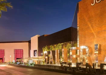 글렌데일 갤러리아서  무차별 망치 공격 … 현장서 체포