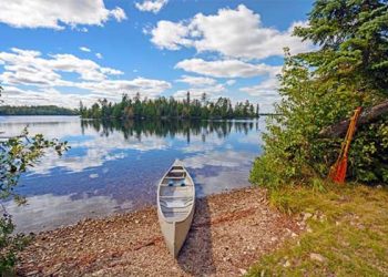 레이크 애로우헤드서 수영 18세 청년, 끝내 숨져