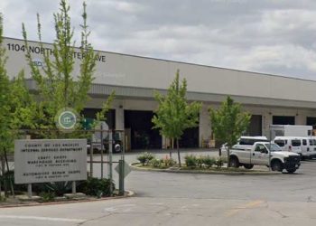 LA 카운티 셰리프 요원 3명, 폭발물 운반 중 폭발 사망