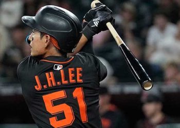 ‘3안타로 부활 예고’ 이정후 “최근 부진했는데 동료들이 자신감 심어줬다”