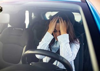 엄마가 운전한 차에 1살 아이 치여 숨져