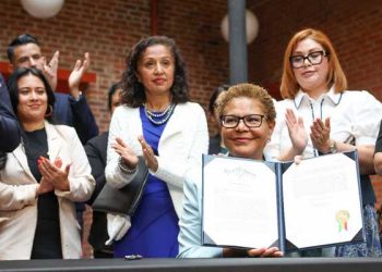 “LA는 싸우겠다” 전면전 선포 … 이민자 보호 행정지시 12호 발표