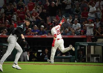 [석승환의 MLB] 9 회말 트래비스 다노의 끝내기