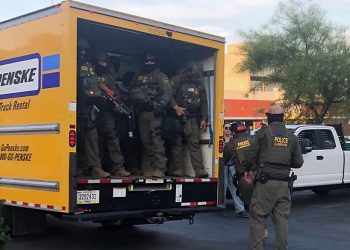 한인타운 인접 홈디포서 또 이민단속…렌터카 트럭까지 동원, 16명 체포