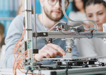 엔지니어링 전공 연봉 11만 1600달러 …직원 절반 22만 달러 기업도