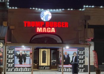 ‘트럼프 버거’ 만든 MAGA 지지 이민자 체포, 추방 위기