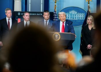 트럼프 “법·질서 확립 위해 워싱턴DC에 주방위군 배치”