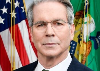 “올해 미국 관세수입 3천억 달러 이상…부채 상환부터”