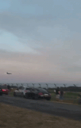 에어쇼 리허설 중 추락…불덩이 된 전투기(영상)