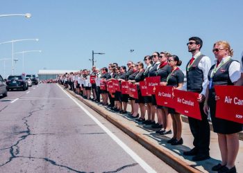 항공편 500편 취소…캐나다 최대 항공사에 무슨 일?