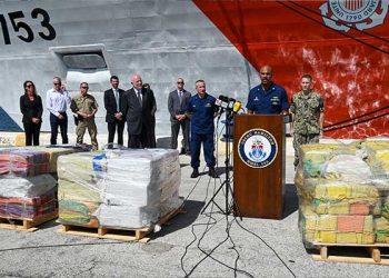 사상 최대규모 마약 본토 유입 막았다 … “2,300만명 치명적 복용차단”