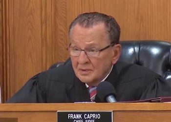 [인물] 이렇게 사랑 받은 판사가 있을까? … 카프리오 판사 별세