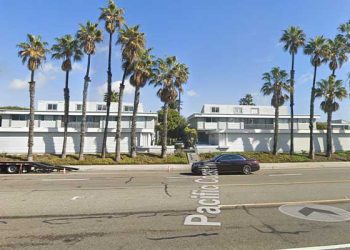 벽간 소음 때문에? … 콘도 옆집 벽 향해 산탄총 난사, 주민 대피